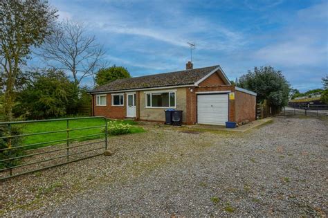 thornton le moor northallerton north yorkshire dl7 3 bed bungalow for sale £650 000