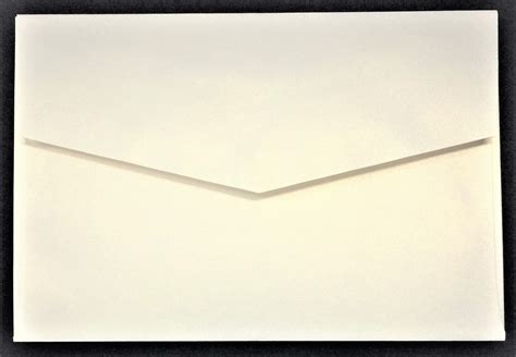Curious Metallic White Gold 130mm X 190mm Envelope Amazing Paper
