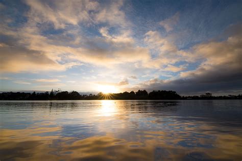 Hamilton Lake Hamilton New Zealand Sunrise Sunset Times