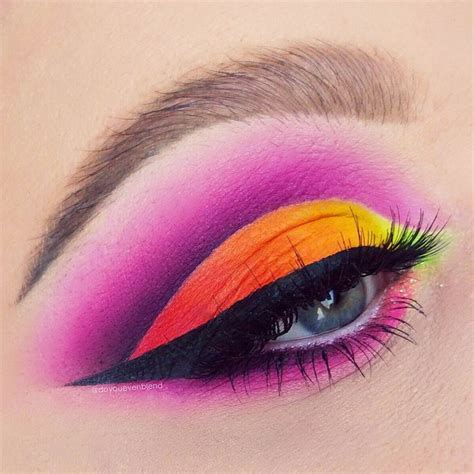 Doyouevenblend Is A Master At Creating Bright And Playful Neon Makeup Looks This Rainbow
