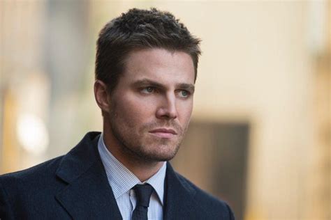Arrow Star Stephen Amell Sochi Olympics Marred By Homophobia And