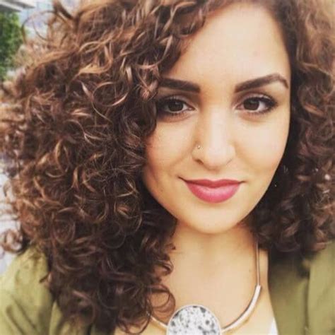 Curly Hair With Caramel Highlights Curly Hair Styles Brown Hair With