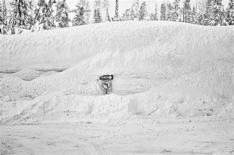 Deep Snow Banks At Mt Baker Grant Gunderson Photography Inc