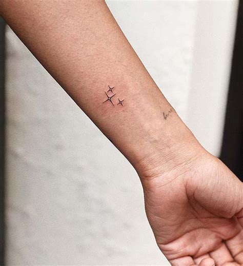 Plus, the combination of the star and. 41 Amazing Star Tattoos and Ideas for Women | Page 3 of 4 ...