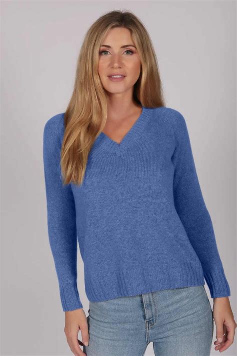 Periwinkle Blue V Neck Cashmere Sweater 100 Italy In Cashmere Uk