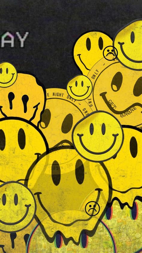 Smiley Face Aesthetic Wallpapers All Smiles Iphone Wallpaper In 2021