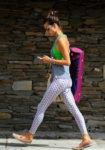Alessandra Ambrosio Flaunts Her Figure In Sportswear During Yoga