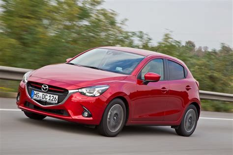 Mazda 2 2015 Precios Y Equipamientos De Toda La Gama
