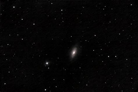 Fotogalerie Kategorie Galaxien Bild Spiralgalaxie Ngc 3521 Im Leo