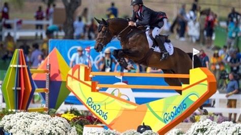 Great Britains Nick Skelton Wins Individual Olympic Show Jumping Gold