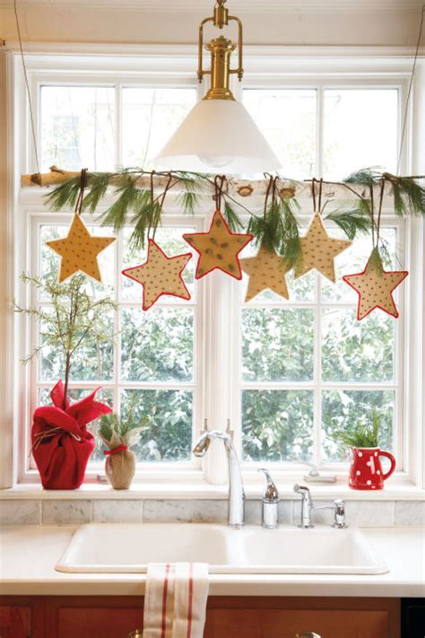 25 Quick And Easy Christmas Decorating Ideas Ecstasycoffee