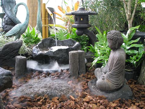 They draw heavily on buddhist, shinto and taoist philosophies and strive to. Japanese Garden Design Encompassing Simplicity and Harmony ...