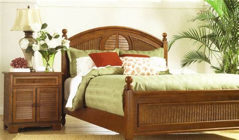 It blends well with other types of bedroom furniture and is a great addition to a spare or master bedroom. 19 best Tropical Rattan and Wicker Bedroom Furniture ...