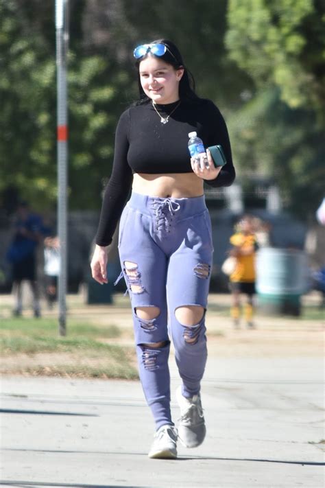 Ariel Winter Sexy Hot Photos TheFappening