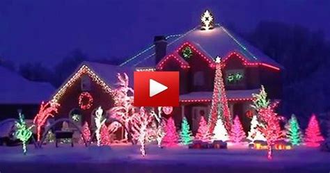 The Amazing Grace Christmas House Noel Paysage