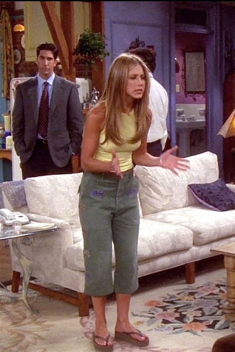 Acá las claves de su estilo. 34 Rachel Green Fashion Moments You Forgot You Were ...