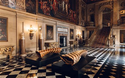 Englands Chatsworth House Opens A Dynamic Exhibition With Friedman