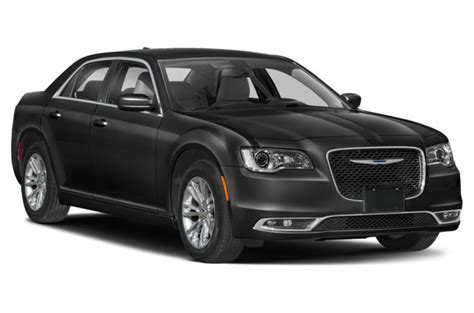 2022 Chrysler 300 Pictures