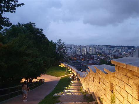 Naksan Park Magnificent Cityscape Amidst Seoul City Wall Koreabyme