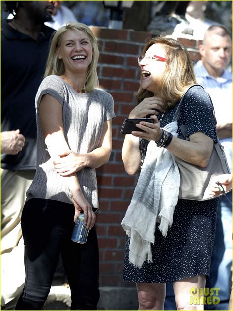 Claire Danes Has A Blast While Filming New Homeland Scenes Photo Claire Danes