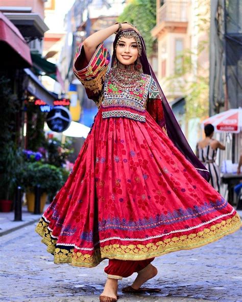 Pin By Baktash Abdullah On Afghan Dress Afghan Clothes Afghan Dresses Classy Work Outfits