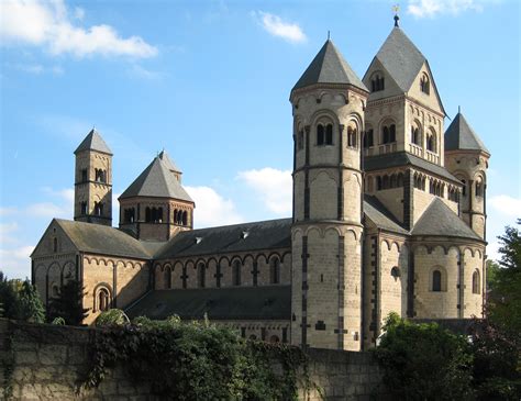 History of romanesque architecture romanesque architecture emerged during the medieval era and is strongly identified with the normans and norman castles. Romanesque architecture - Wikipedia
