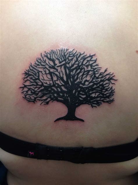 24 Best Oak Tree Tattoo Designs For Women Trendy And Meaningful
