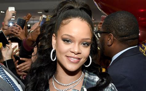 Snapchat Apologises For Ad Asking If You D Rather Hit Rihanna Or Chris Brown