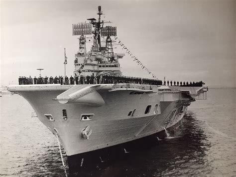 Press Photo Ark 1977 Spithead Fleet Review Hms Ark Royal Royal Navy