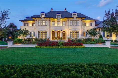 Estate Of The Day 325 Million French Luxury Home In Brentwood