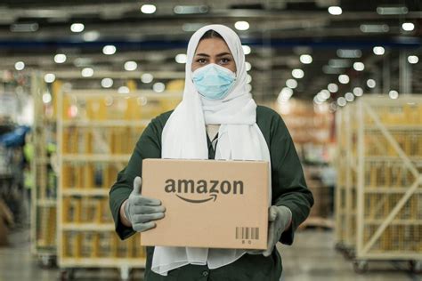 واجهة عربية لموقع أمازون، ابحث بالعربي في منتجات أمازون وتصفح منتجات امازون بالعربي ، صفحة لآخر الخصومات اليومية من امازون ومدونة لعرض المراجعات والشروحات. بعد سنوات من الانتظار.. انطلاق شركة أمازون السعودية Amazon ...