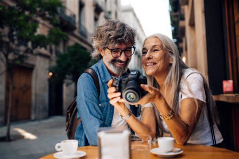 30 200 Photos De Couple Dâge Mûr Photos Taleaux Et Images Libre De Droits Istock