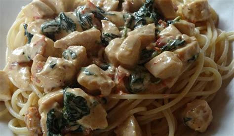 Om du gillar italiensk kyckling kanske du även gillar dessa idéer. Italiensk kycklingpasta - Furo - Recept