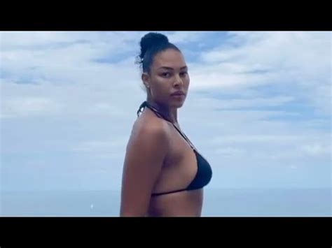 Liz Cambage Show Up Her Sexy Body On Instagram WNBA Liz Cambage Show