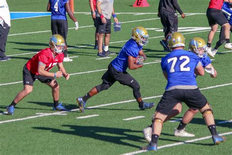 2019 Ucla Football Spring Preview Bruins Finally Have A Run Game
