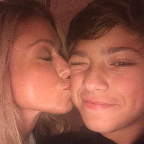 kelly ripa gives her son a smooch picture kelly ripa s life in photos abc news