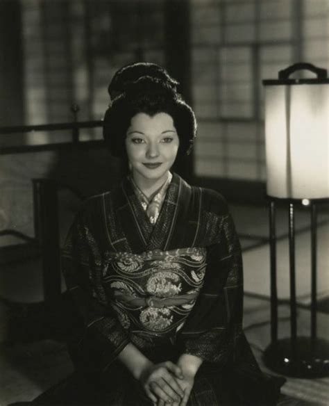 30 Vintage Photos Of Sylvia Sidney During The Filming Of Madame