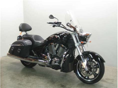 Check victory cross roads classic variant's key specs and features. 2011 Victory Cross Roads Core Custom for sale on 2040motos