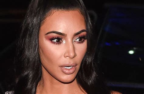 Kim Kardashian Shares No Makeup Face Photo Amid Psoriasis