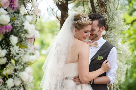 Recording Permanently The Value Of A Wedding Event Photographer In Your Big Day Telegraph