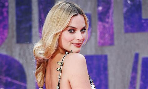 Discover images and videos about margot robbie from all over the world on we heart it. Reboot για τους «Πειρατές της Καραϊβικής»