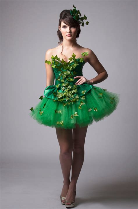 If you are looking to be the ultimate tease this halloween you'll love this poision ivy vixen costume. Poison Ivy Costumes | CostumesFC.com