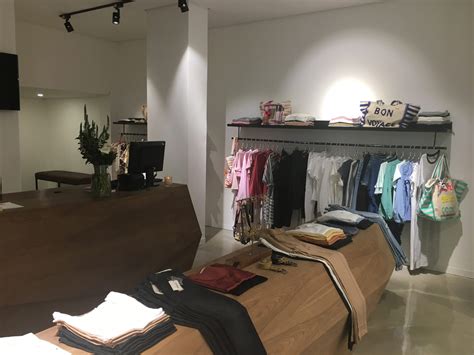 Hyde Park Clothing Store – Tru B