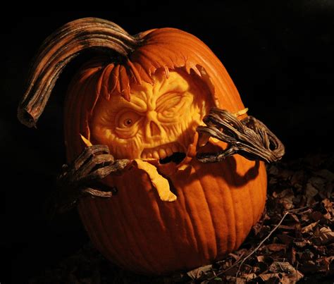 31 Genuinely Scary Pumpkin Carvings Popcorn Horror