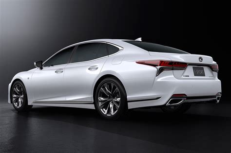 Ls 500 chassis details 2018 ls f sport models feature the latest generation of the brand's advanced chassis control technology, vehicle dynamics opting for the available f sport handling package (rwd gas model) equips the ls 500 f sport with lexus dynamic handling (variable gear ratio steering and. Lexus LS 500 F Sport unveiled at NYIAS 2017 | CAR Magazine