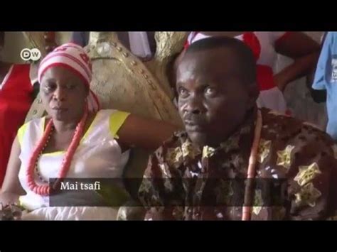 Harshen/halshen hausa) is a chadic language spoken by the hausa people, mainly within the territories of niger and the northern half of nigeria, and with significant minorities in chad, ghana, and cameroon. Safarar 'yan Najeriya don yin karuwanci a Turai (2) - YouTube
