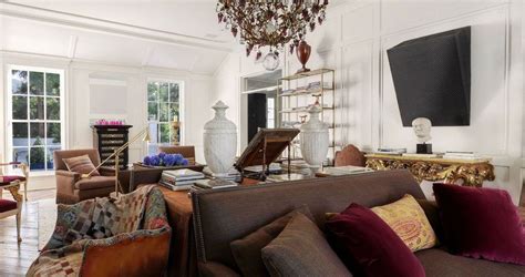 Check spelling or type a new query. Gwyneth Paltrow Buying Windsor Smith House in Brentwood ...