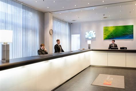 Free breakfast isn't provided at holiday inn berlin city west, but buffet breakfast is offered for a fee of eur 19 per person. Holiday Inn Hotel Berlin City-West - 4-star Business Hotel ...