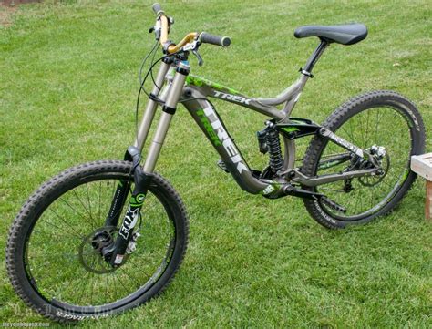 Find thousands of mtb, road bikes and folding bikes for sale! Trek Session 88 DownHill BICYCLE Raw & Camo XL 26 DH ...