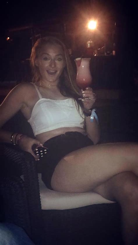 Sophie Turner Snapchat Leaked TubeZZZ Porn Photos